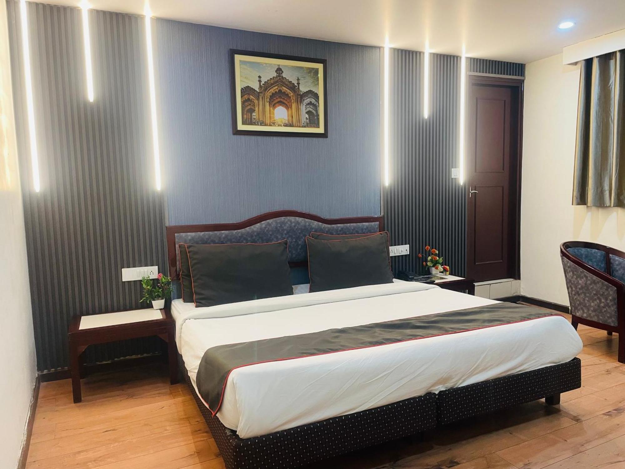 The Royal Presidency Inn Lucknow Eksteriør billede
