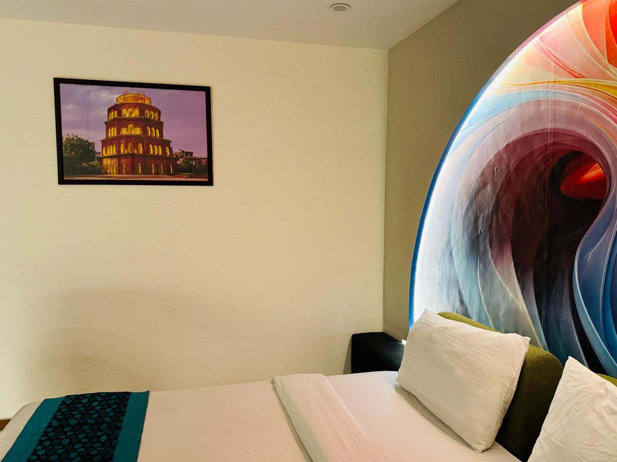 The Royal Presidency Inn Lucknow Eksteriør billede
